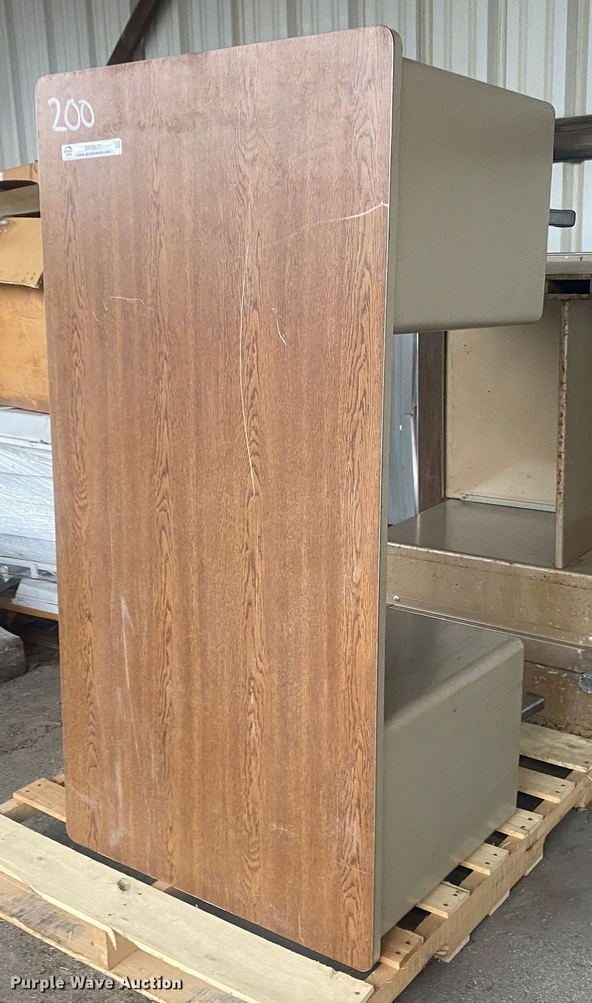 (3) desks in Tulsa, OK Item MM9677 sold Purple Wave