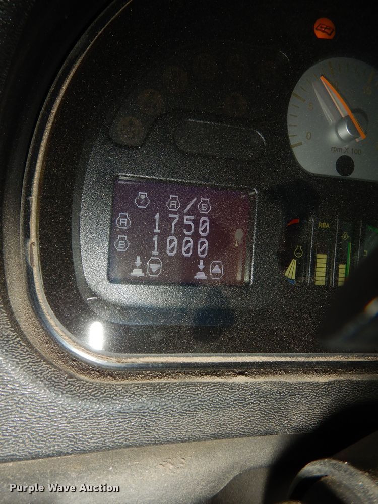 image for item DK7564 2016 Ag-Chem TerraGator TG9300B  applicator