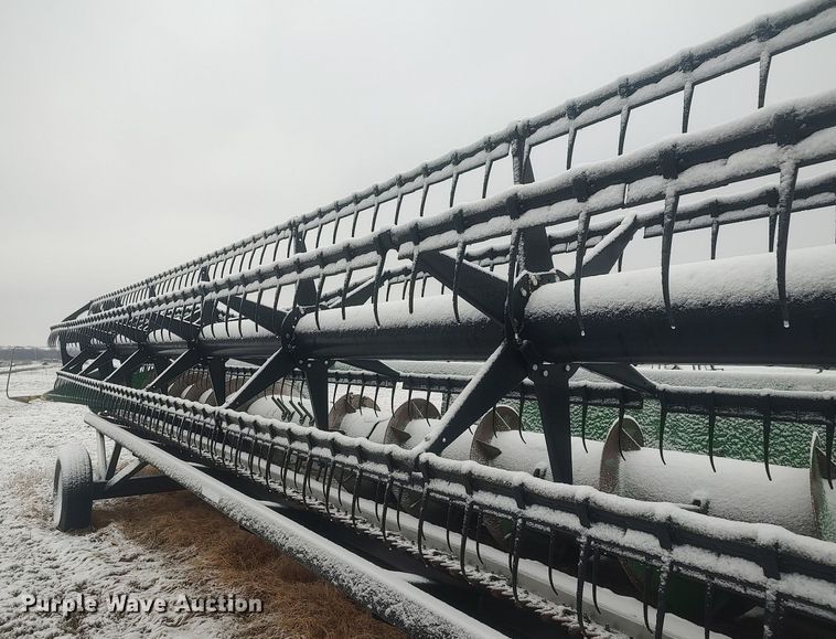 image for item DO3716 2004 John Deere 630F  flex head