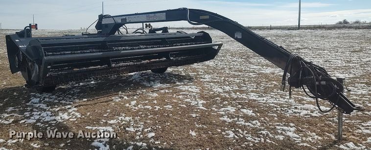 image for item DO3722 2003 MacDon 5020  swather / windrower