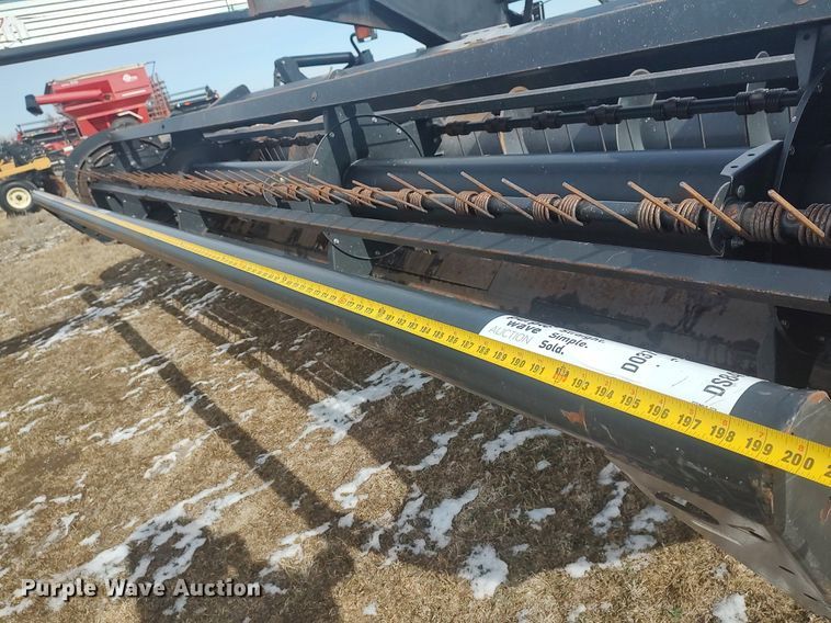 image for item DO3722 2003 MacDon 5020  swather / windrower