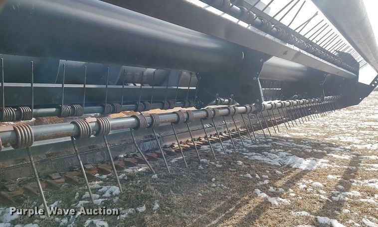 image for item DO3722 2003 MacDon 5020  swather / windrower