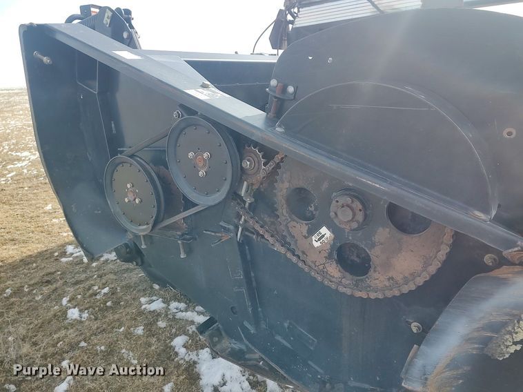 image for item DO3722 2003 MacDon 5020  swather / windrower