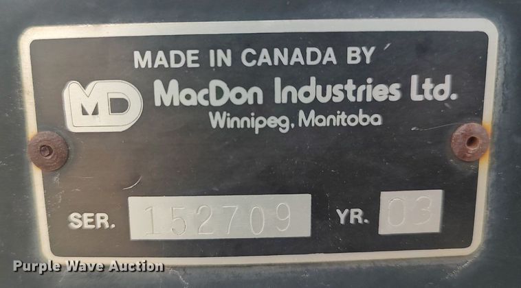 image for item DO3722 2003 MacDon 5020  swather / windrower