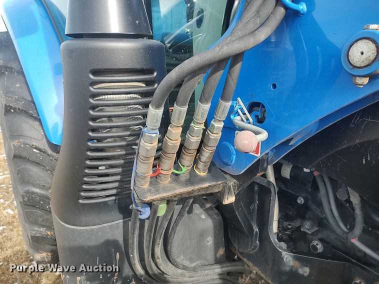 image for item DO3723 2015 New Holland T4.110  MFWD tractor