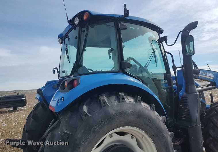 image for item DO3723 2015 New Holland T4.110  MFWD tractor