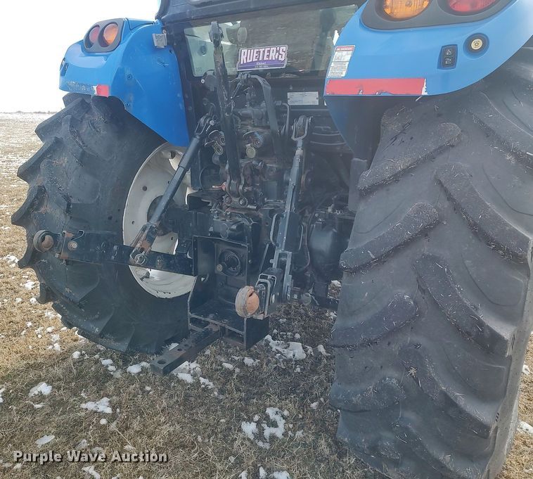 image for item DO3723 2015 New Holland T4.110  MFWD tractor