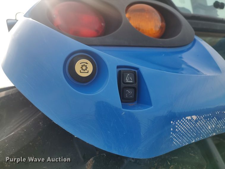 image for item DO3723 2015 New Holland T4.110  MFWD tractor