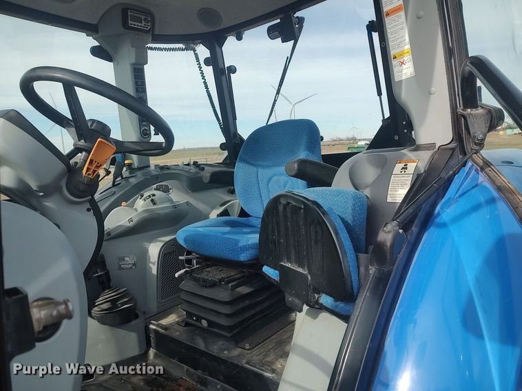 image for item DO3723 2015 New Holland T4.110  MFWD tractor