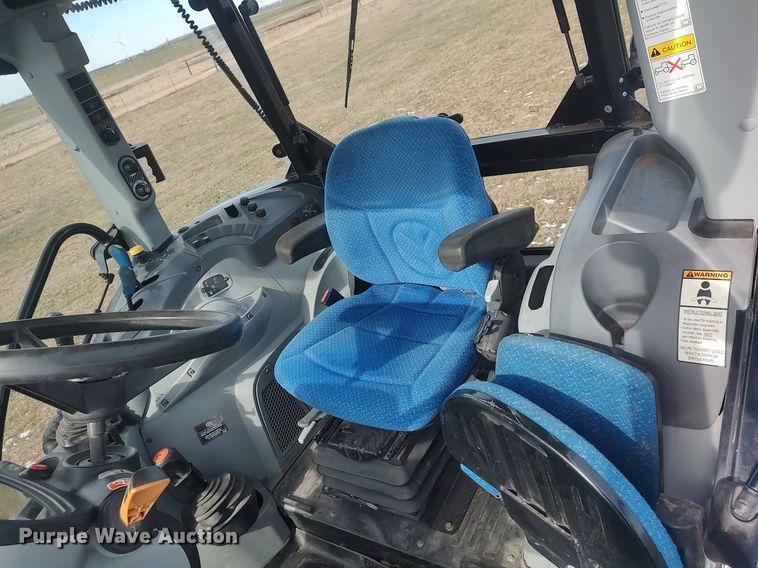 image for item DO3723 2015 New Holland T4.110  MFWD tractor