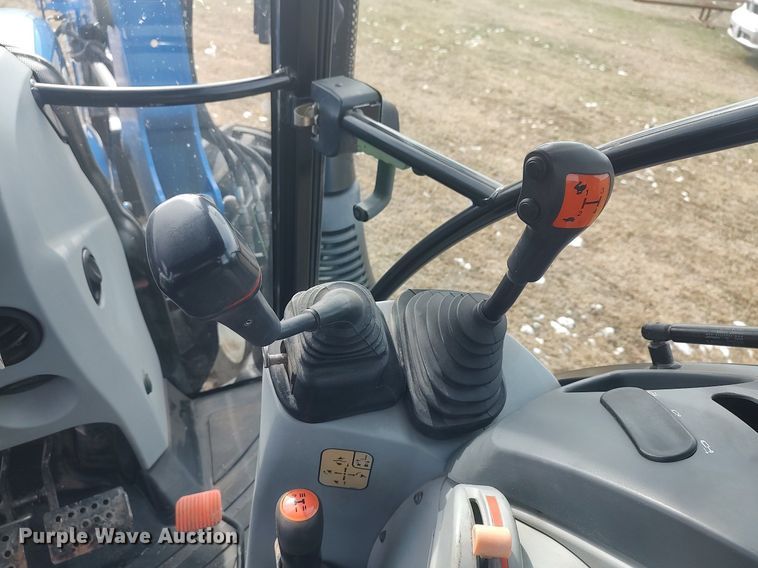 image for item DO3723 2015 New Holland T4.110  MFWD tractor