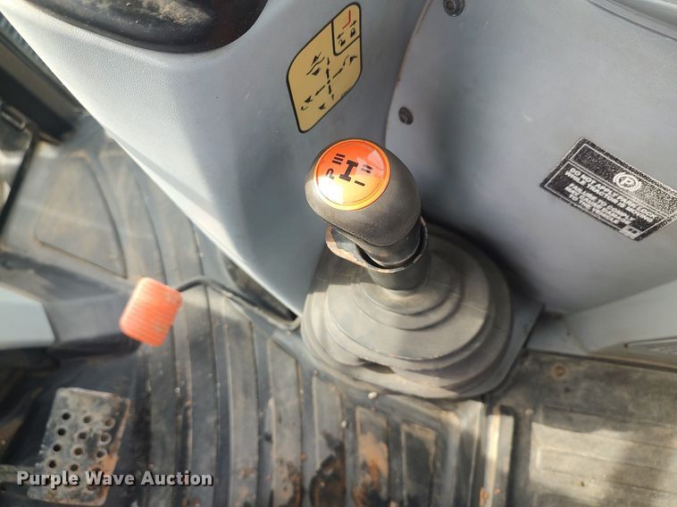 image for item DO3723 2015 New Holland T4.110  MFWD tractor