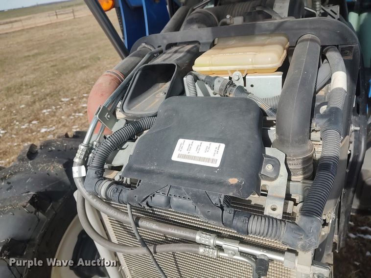 image for item DO3723 2015 New Holland T4.110  MFWD tractor