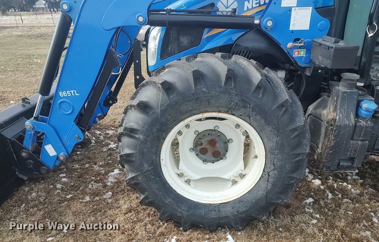 image for item DO3723 2015 New Holland T4.110  MFWD tractor