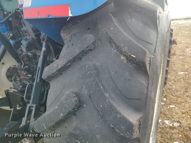 image for item DO3723 2015 New Holland T4.110  MFWD tractor