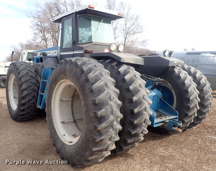 image for item DQ5067 Ford 946 Versatile  4WD tractor