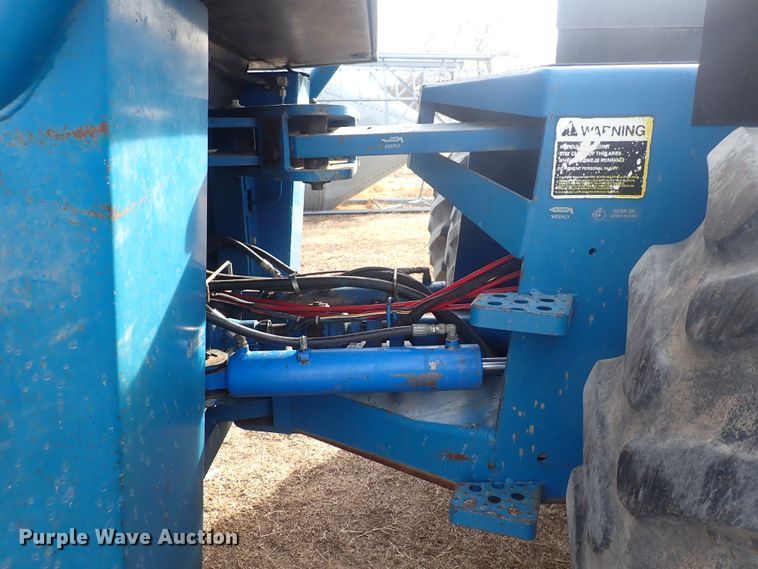 image for item DQ5067 Ford 946 Versatile  4WD tractor