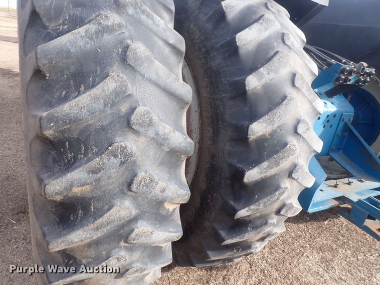 image for item DQ5067 Ford 946 Versatile  4WD tractor