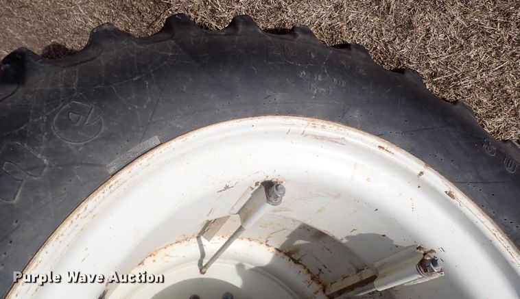 image for item DQ5067 Ford 946 Versatile  4WD tractor