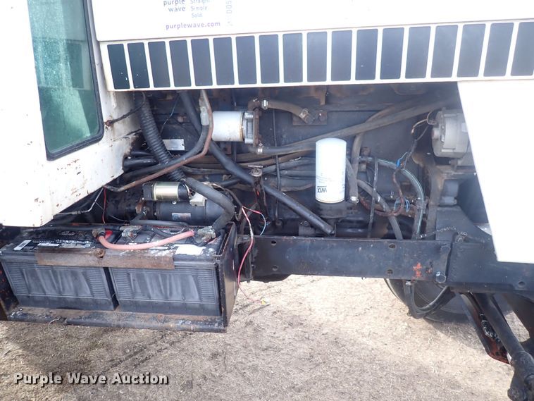 image for item DQ5068 1979 Case 2290  tractor