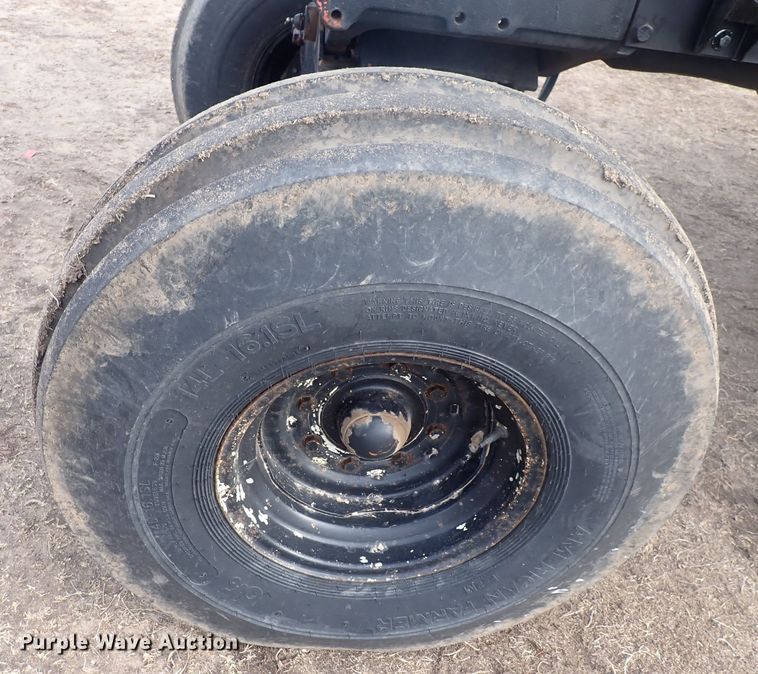 image for item DQ5068 1979 Case 2290  tractor