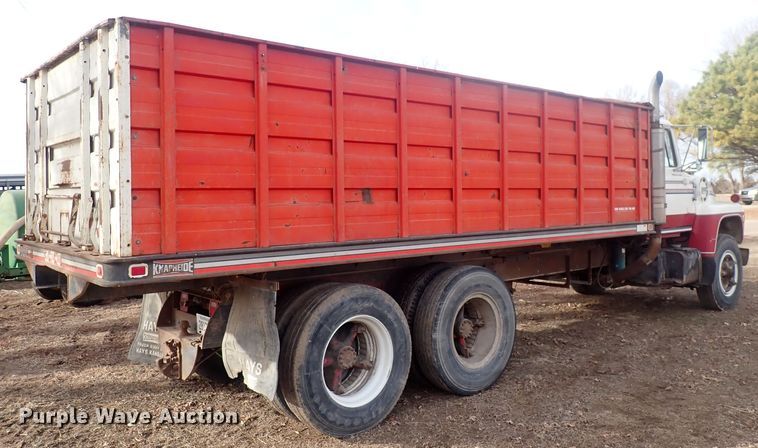 image for item DQ5071 1973 Ford  grain truck