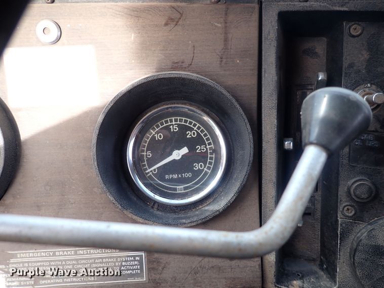 image for item DQ5071 1973 Ford  grain truck