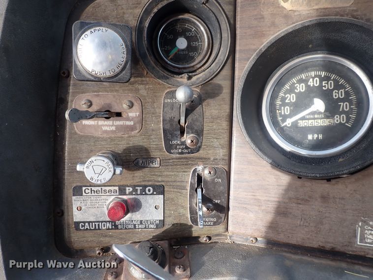 image for item DQ5071 1973 Ford  grain truck