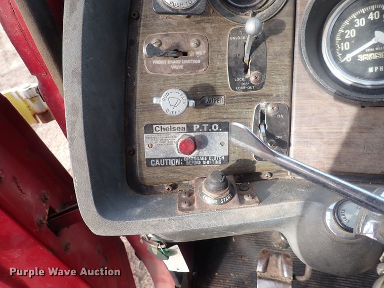 image for item DQ5071 1973 Ford  grain truck