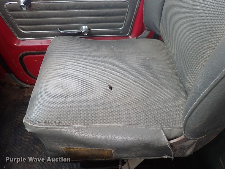 image for item DQ5071 1973 Ford  grain truck