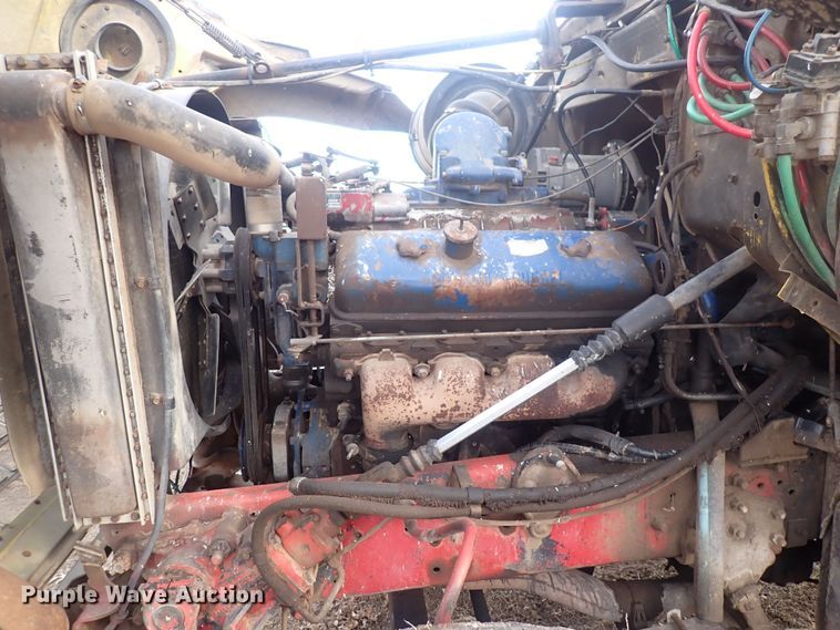 image for item DQ5071 1973 Ford  grain truck