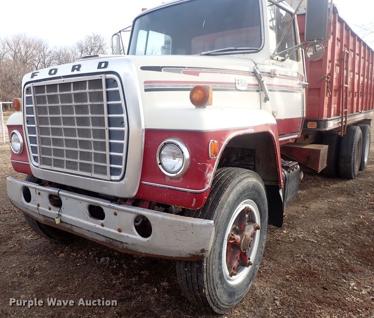 image for item DQ5071 1973 Ford  grain truck