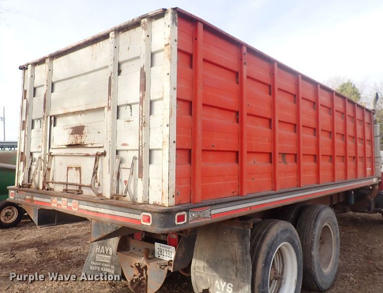 image for item DQ5071 1973 Ford  grain truck