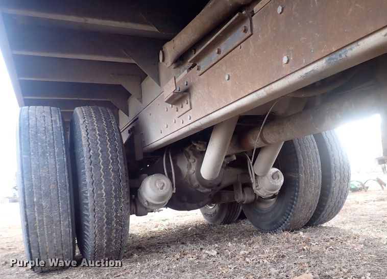 image for item DQ5071 1973 Ford  grain truck