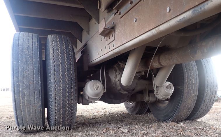 image for item DQ5071 1973 Ford  grain truck