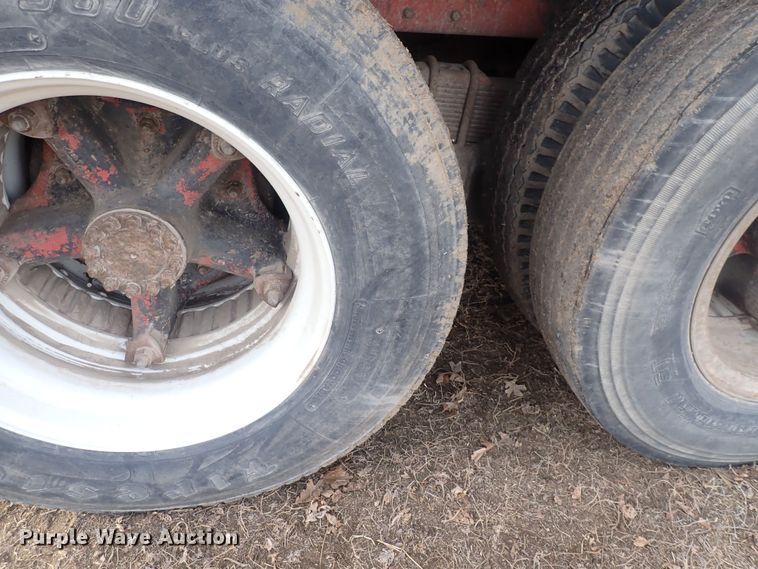 image for item DQ5071 1973 Ford  grain truck