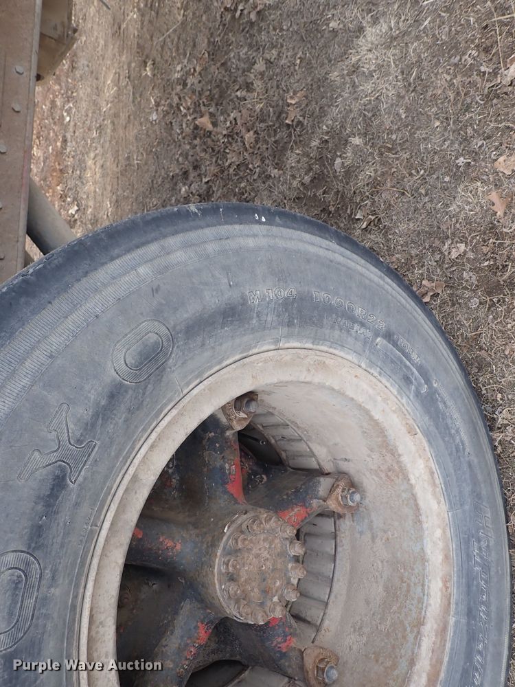 image for item DQ5071 1973 Ford  grain truck