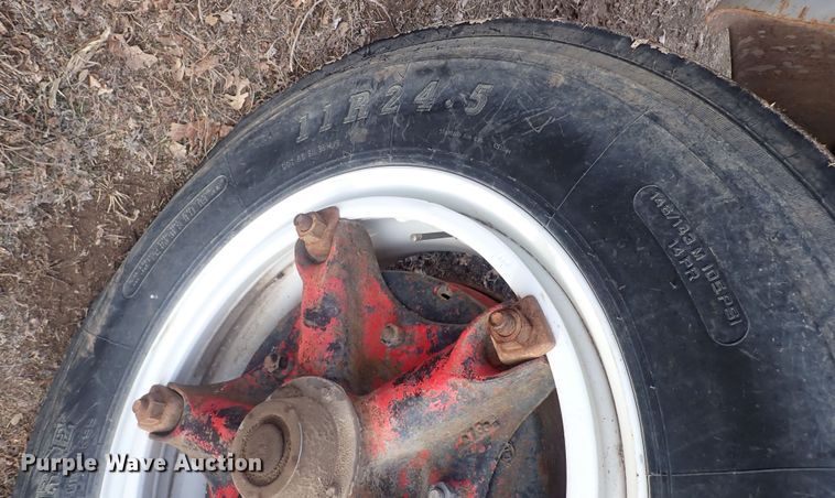 image for item DQ5071 1973 Ford  grain truck