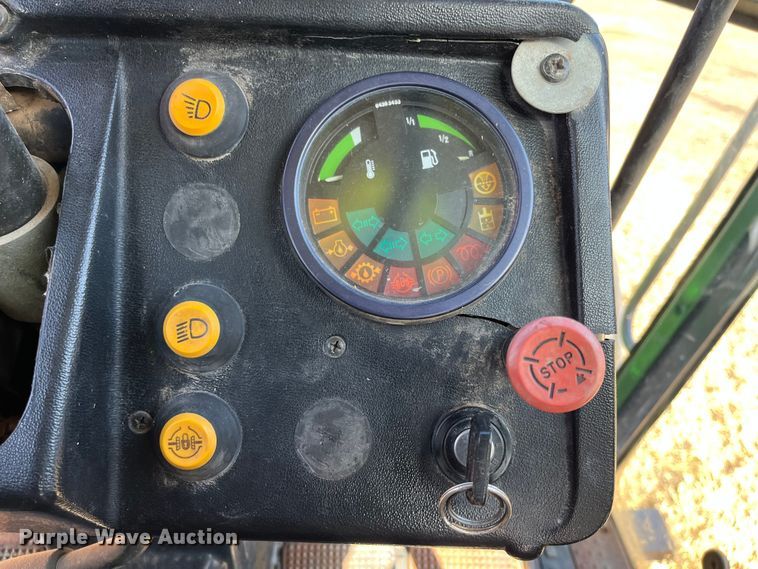 image for item DQ5094 1986 Deutz Allis 7145  tractor