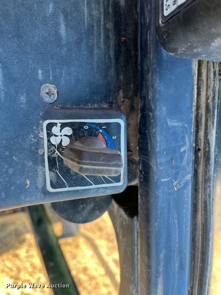 image for item DQ5094 1986 Deutz Allis 7145  tractor