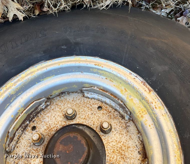 image for item DQ5094 1986 Deutz Allis 7145  tractor