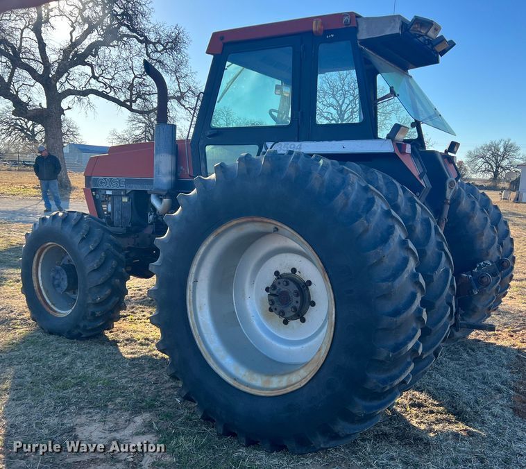 image for item DS2700 Case 3594  MFWD tractor