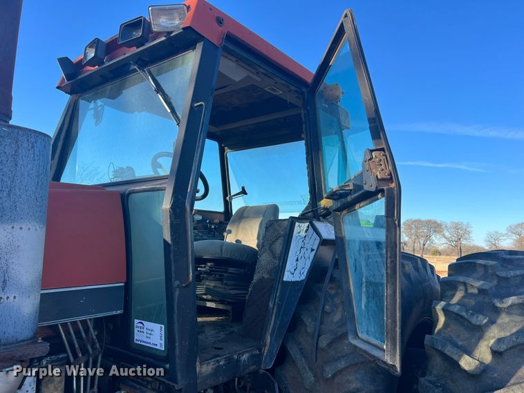 image for item DS2700 Case 3594  MFWD tractor