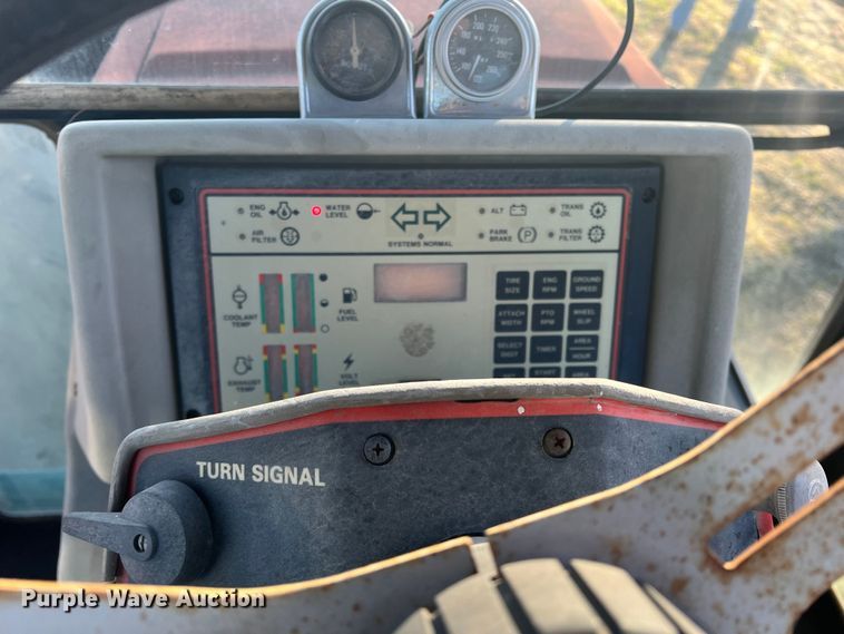 image for item DS2700 Case 3594  MFWD tractor