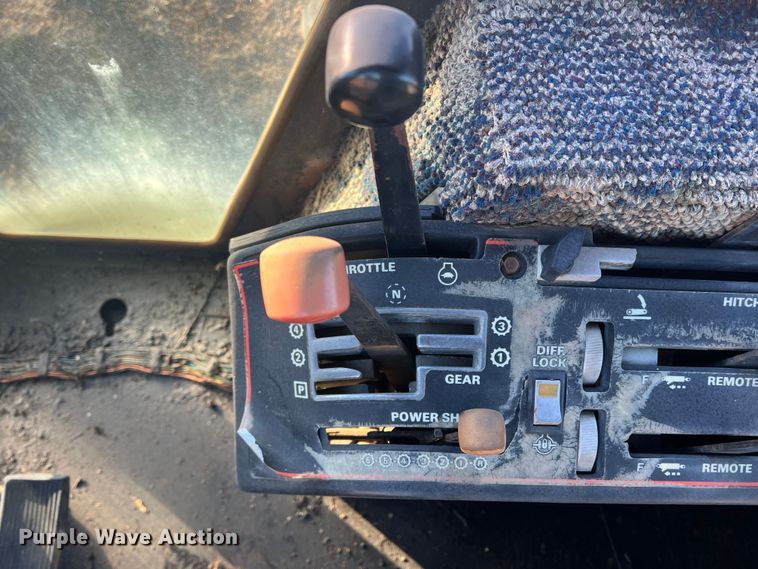 image for item DS2700 Case 3594  MFWD tractor