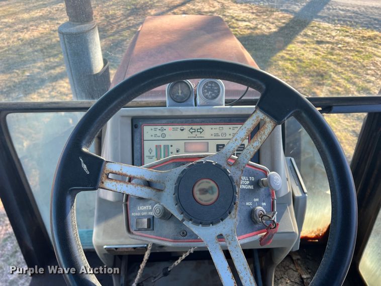 image for item DS2700 Case 3594  MFWD tractor