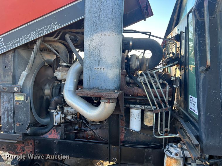 image for item DS2700 Case 3594  MFWD tractor