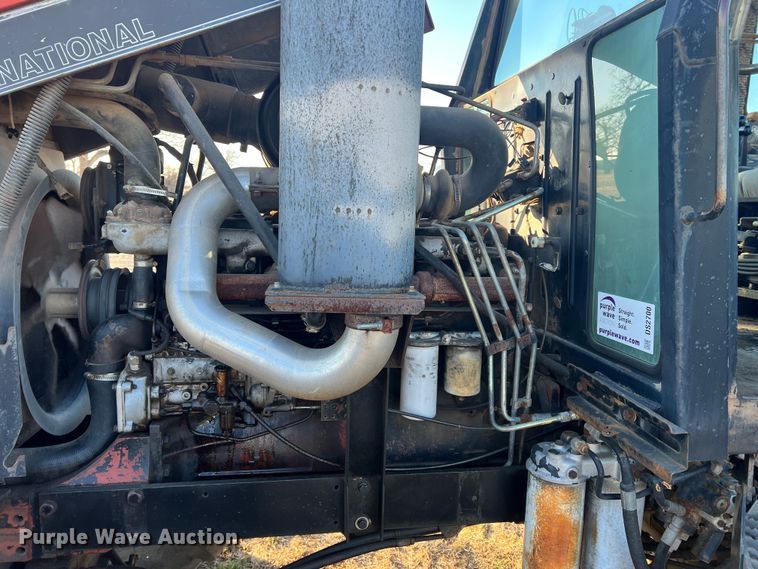 image for item DS2700 Case 3594  MFWD tractor