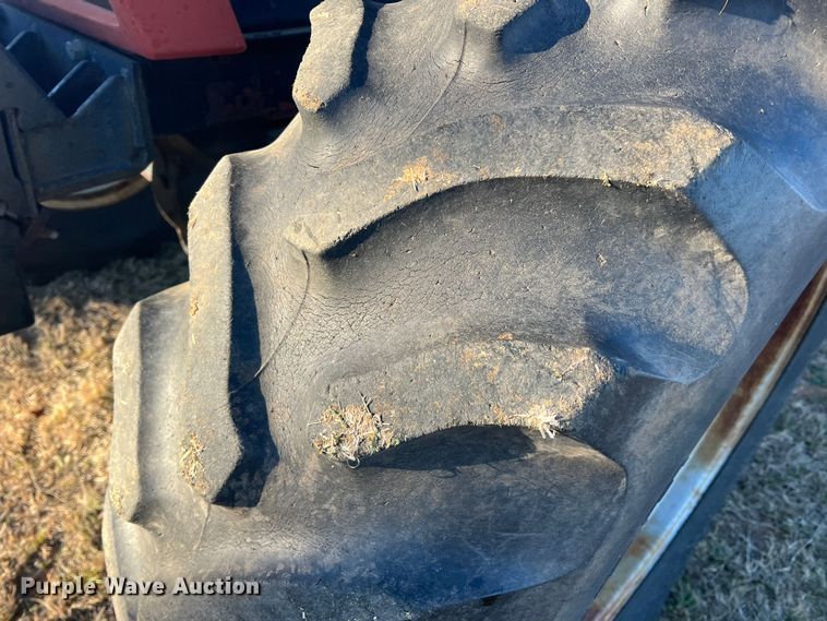 image for item DS2700 Case 3594  MFWD tractor