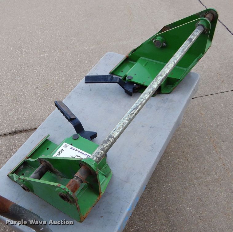 image for item DS6315 John Deere  tractor loader to skid steer adapter